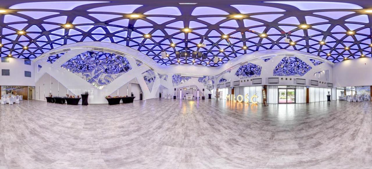 Hotel Porto Radomsko Bagian luar foto