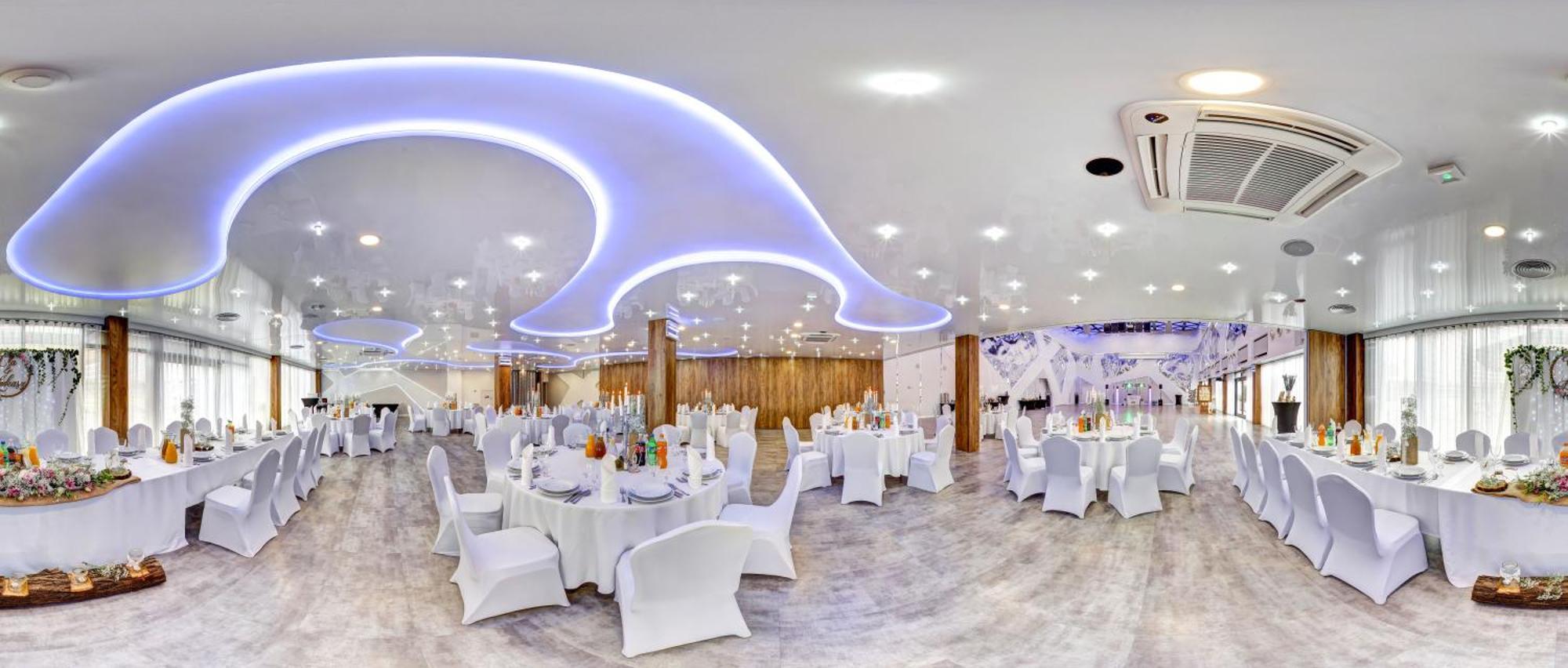 Hotel Porto Radomsko Bagian luar foto