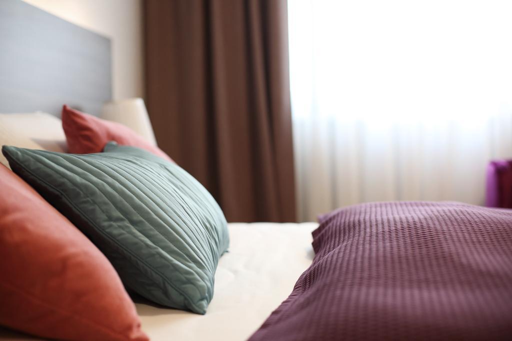 Hotel Porto Radomsko Bagian luar foto