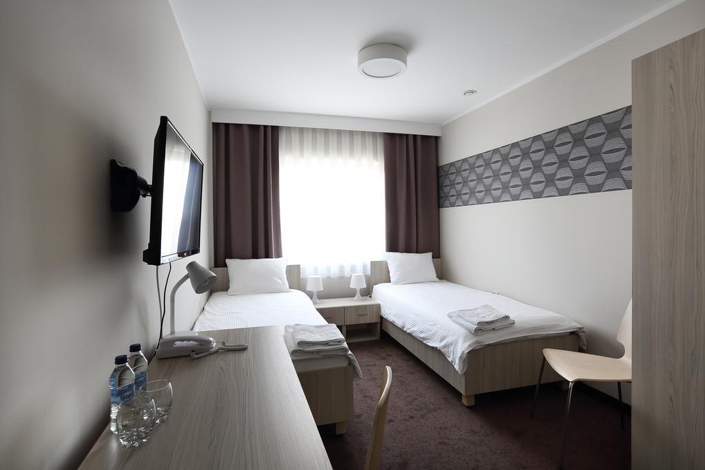Hotel Porto Radomsko Ruang foto