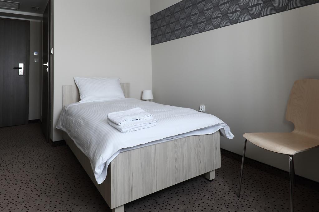 Hotel Porto Radomsko Ruang foto