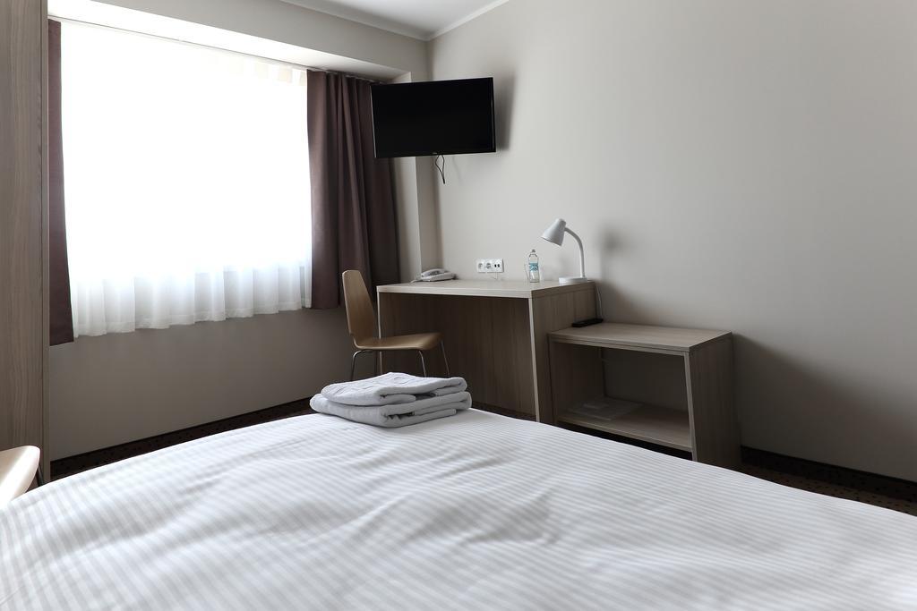 Hotel Porto Radomsko Ruang foto